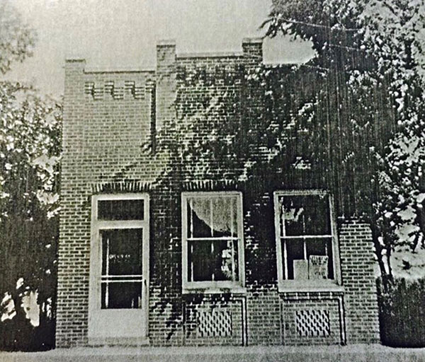 Photo of Bank of Magnolia from 1919